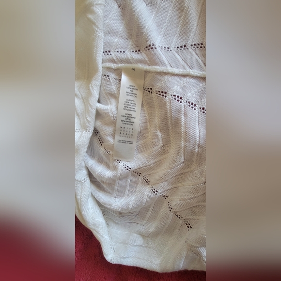 New WHBM Lace up Nk Po top - Picture 9 of 9